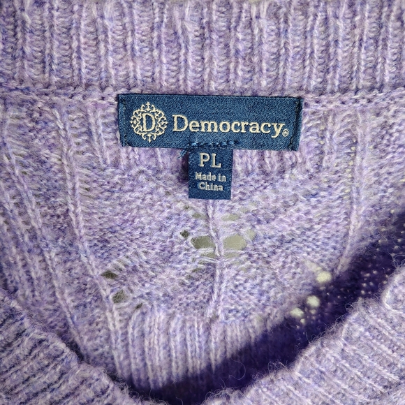 Democracy Women's V-Neck Plus Knit Sweater in Lavender Sz PL - Picture 2 of 12